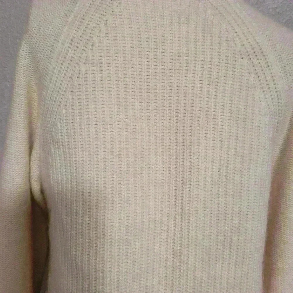 Rebecca Taylor - Picture 6 of 9